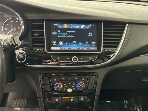 Used 2017 Buick Encore Essence FWD image 21
