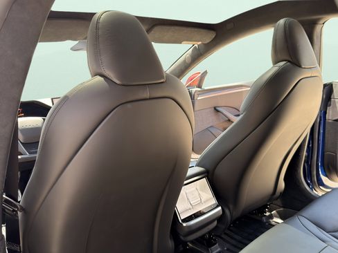 Used 2023 Tesla Model S AWD/4WD image 30