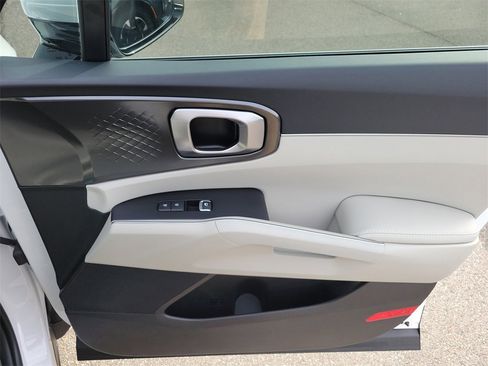 New 2026 Kia Sorento S image 10