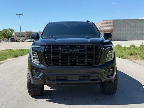 Used 2025 GMC Yukon Denali Ultimate AWD/4WD image 7
