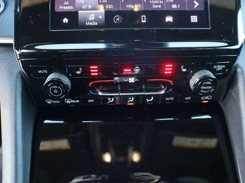 New 2025 Jeep Grand Cherokee L Altitude image 7