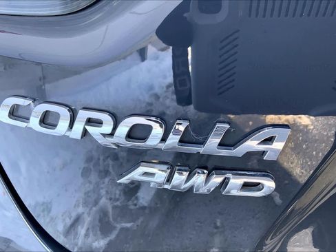 Used 2023 Toyota Corolla LE w/ LE Convenience Package image 10