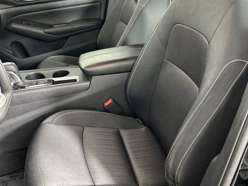 Used 2022 Nissan Altima 2.5 S image 12