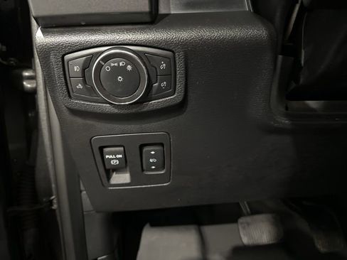 Used 2018 Ford F150 XLT w/ Equipment Group 302A Luxury image 14