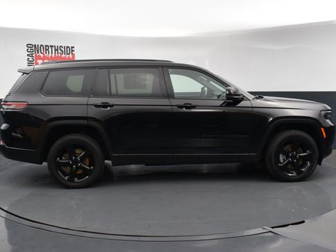 Used 2024 Jeep Grand Cherokee L Altitude image 5