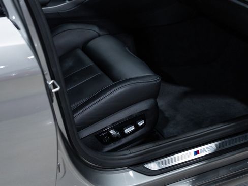 Used 2019 BMW M5 w/ Executive Package image 37