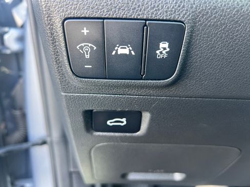 Used 2022 Kia K5 LXS image 24