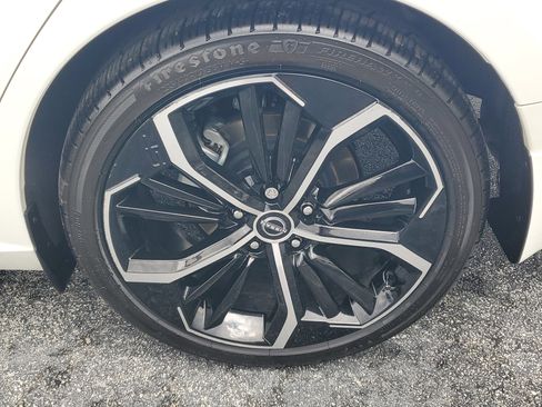 Certified 2023 Nissan Altima 2.5 SR w/ SR Premium Package image 8