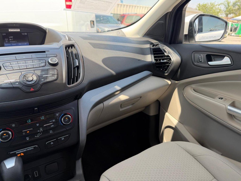 Used 2017 Ford Escape SE AWD/4WD image 26