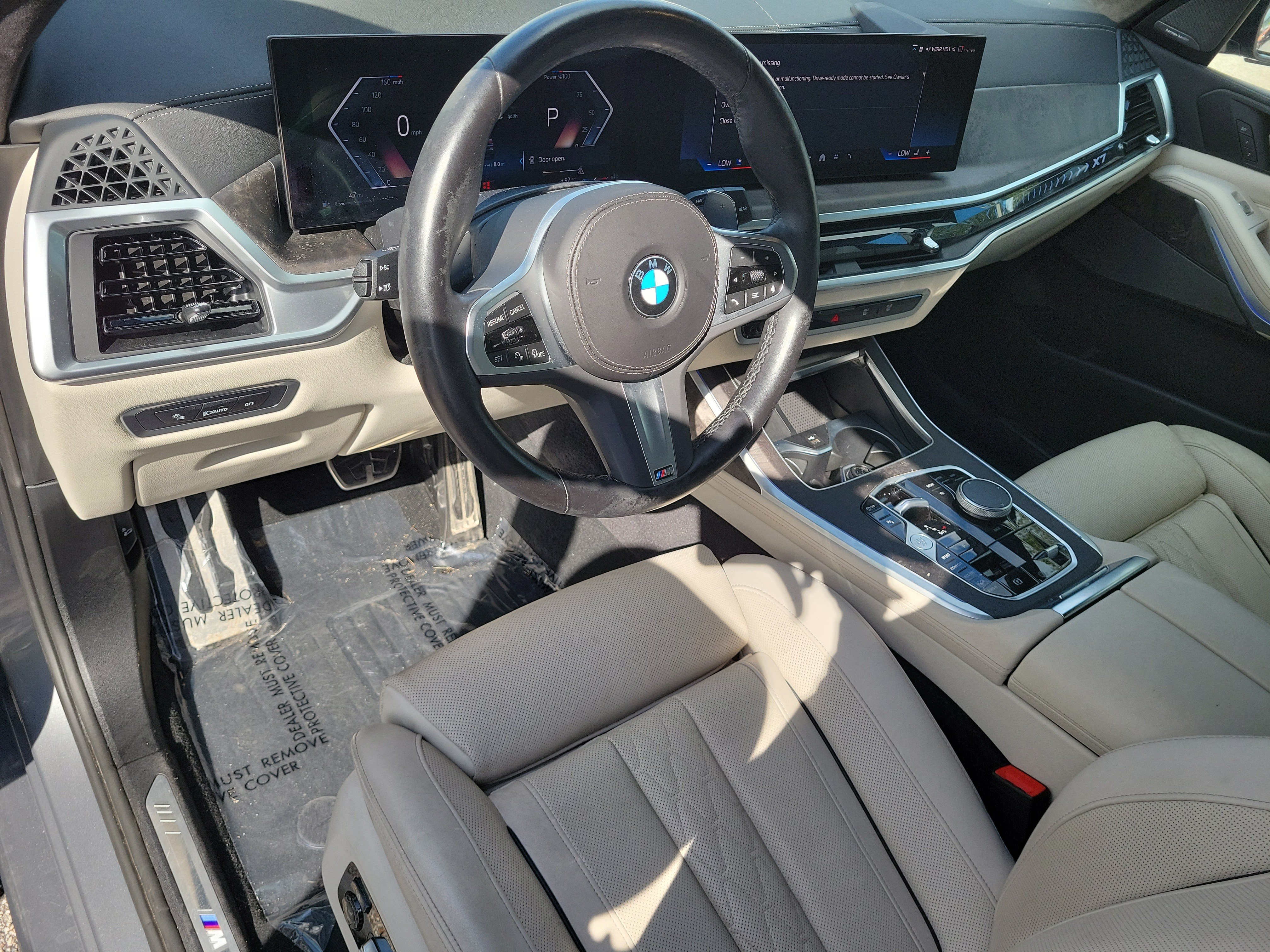 Used 2024 BMW X7 xDrive40i w/ M Sport Package AWD/4WD image 12