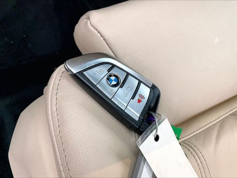 Used 2022 BMW X5 sDrive40i w/ Parking Assistance Package RWD image 15