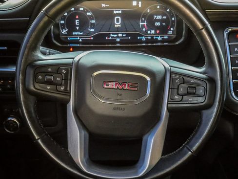 Used 2022 GMC Yukon SLT w/ SLT Premium Package AWD/4WD image 32