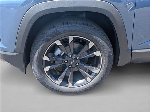 New 2026 Chevrolet Equinox ACTIV FWD image 10
