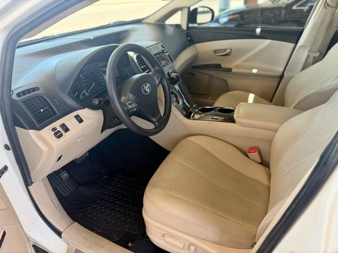 Used 2012 Toyota Venza XLE FWD image 9