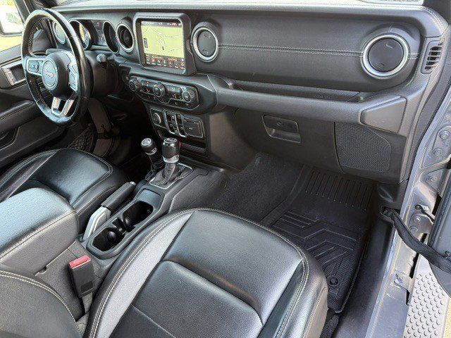 Used 2021 Jeep Wrangler Unlimited Sahara w/ Cold Weather Group AWD/4WD image 15