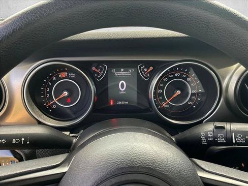 Used 2021 Jeep Wrangler Unlimited Sport AWD/4WD image 21
