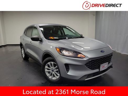 Used 2022 Ford Escape SE image 1