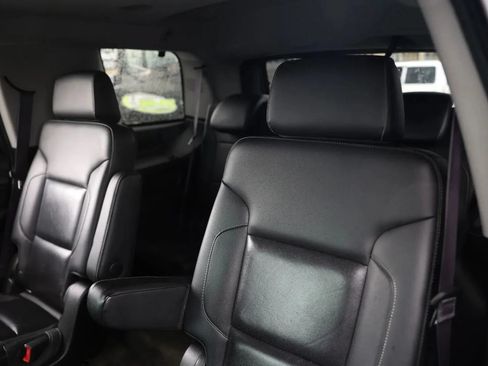 Used 2015 Chevrolet Tahoe LTZ RWD image 19