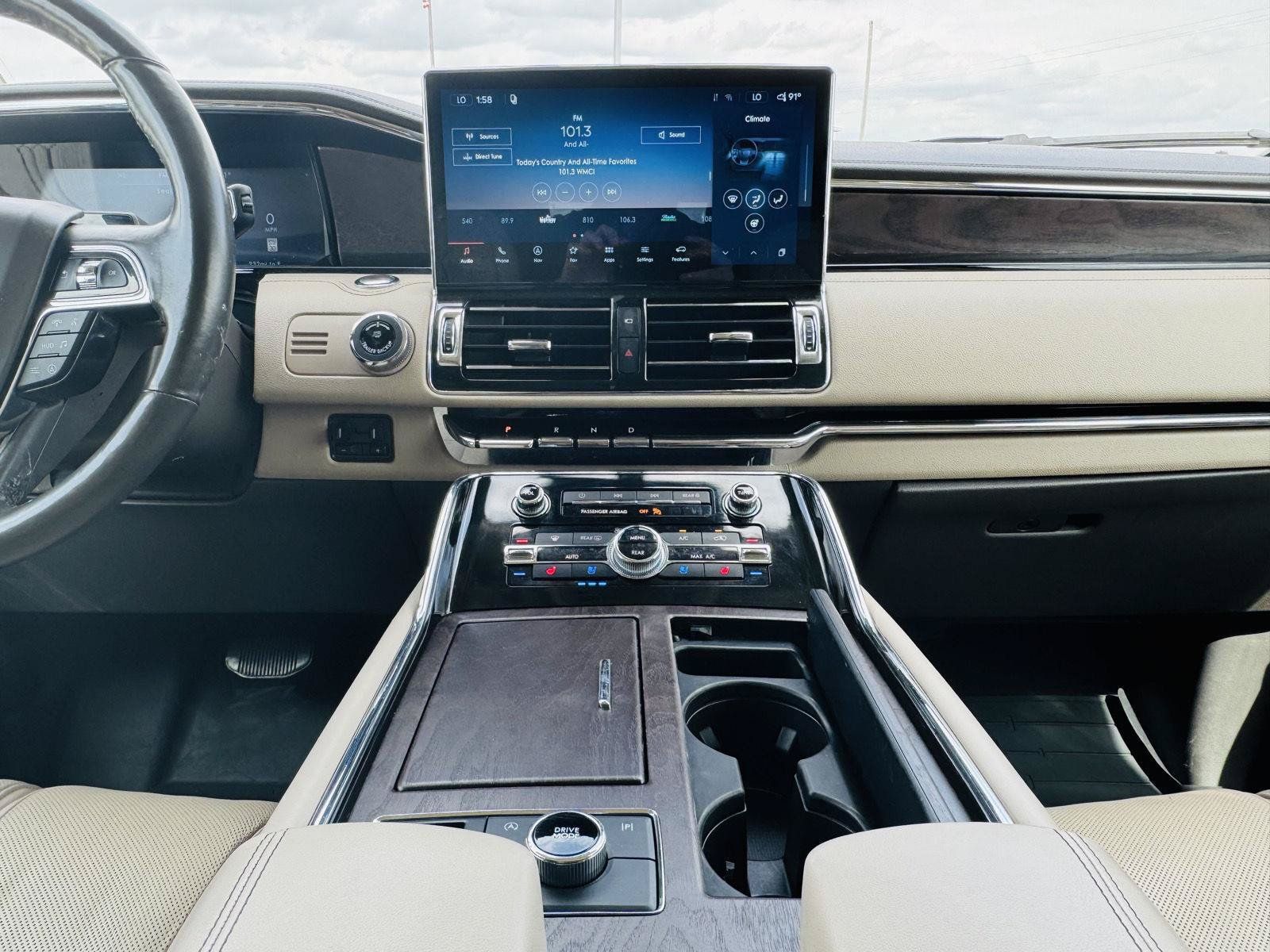 Used 2024 Lincoln Navigator L Reserve AWD/4WD image 33