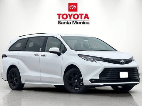New 2026 Toyota Sienna XLE Woodland Edition AWD/4WD image 1