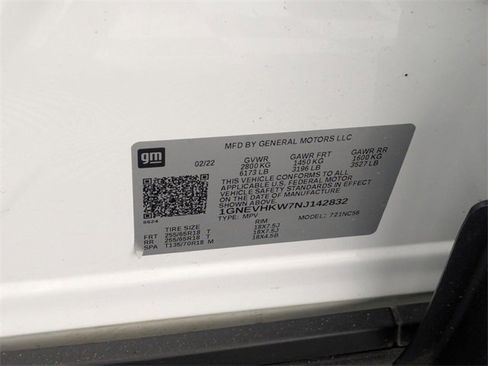 Used 2022 Chevrolet Traverse LT w/ LPO, 'HIT The Road' Package image 37