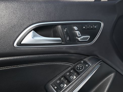 Used 2019 Mercedes-Benz CLA 250 image 20