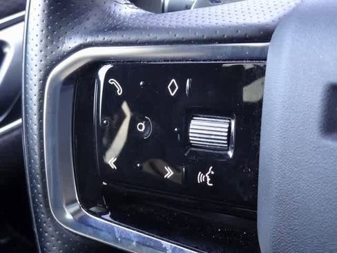 Used 2021 Land Rover Range Rover Velar R-Dynamic S image 19