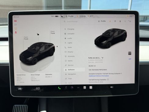 Used 2022 Tesla Model Y Long Range AWD/4WD image 22