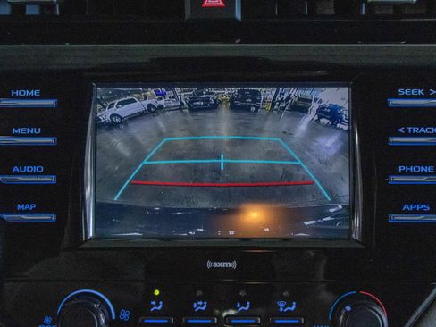 Used 2020 Toyota Camry LE FWD image 6