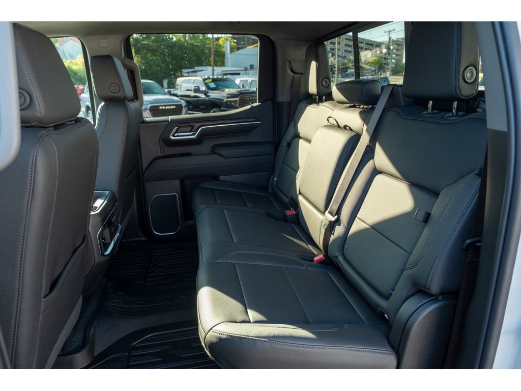 New 2026 GMC Sierra 1500 SLT w/ SLT Premium Plus Package AWD/4WD image 13