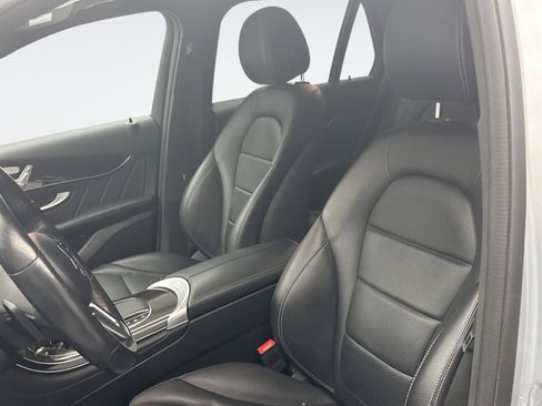 Used 2022 Mercedes-Benz GLC 300 GLC 300 4WD image 11