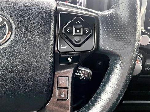 Used 2023 Toyota 4Runner TRD Off-Road Premium image 18