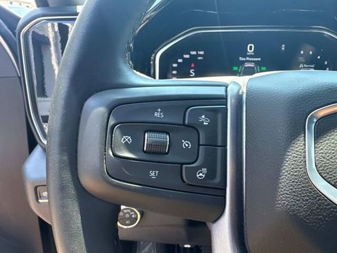 Used 2024 GMC Sierra 1500 Elevation image 28