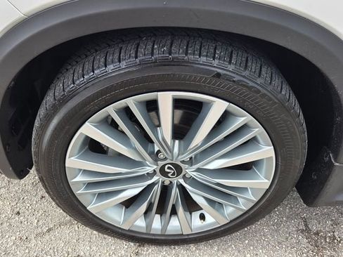 Certified 2023 INFINITI QX50 Autograph AWD/4WD image 9
