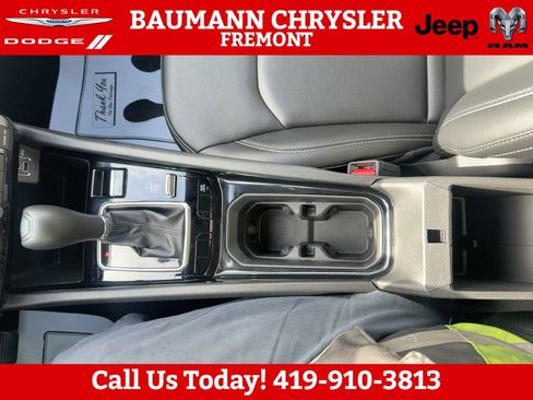 Used 2025 Jeep Compass Limited AWD/4WD image 19