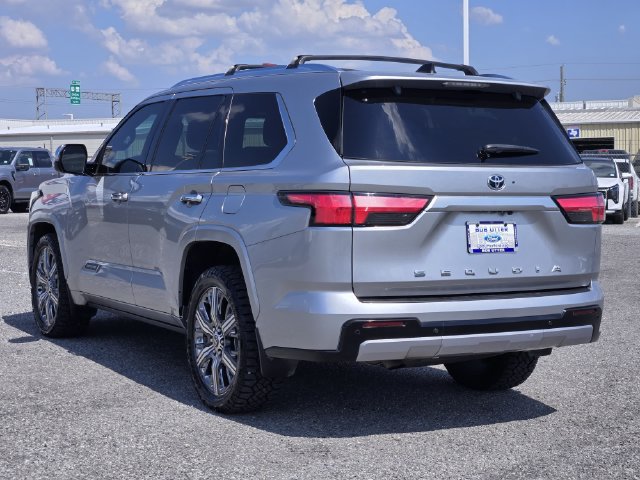 Used 2023 Toyota Sequoia Capstone AWD/4WD image 5