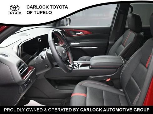 Used 2024 Chevrolet Traverse RS image 11