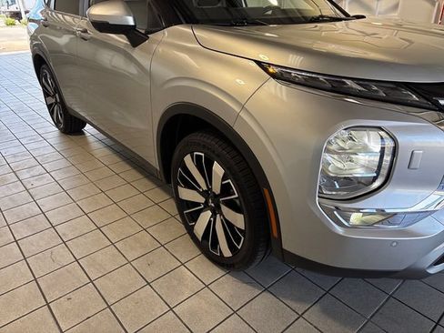 Used 2025 Mitsubishi Outlander SE AWD/4WD image 20
