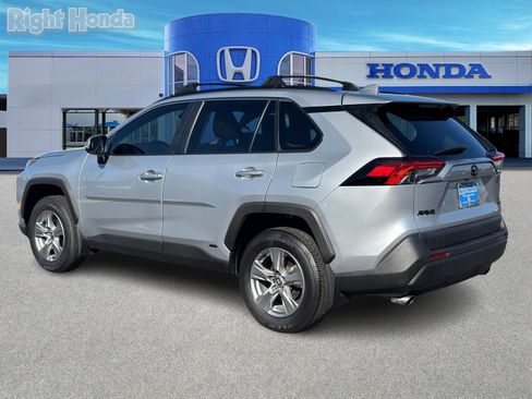 Used 2024 Toyota RAV4 XLE image 4