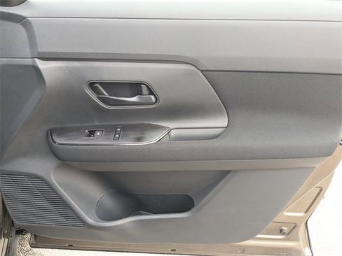 New 2026 Nissan Kicks S image 29