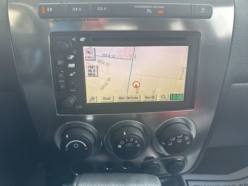 Used 2010 HUMMER H3T Alpha image 14