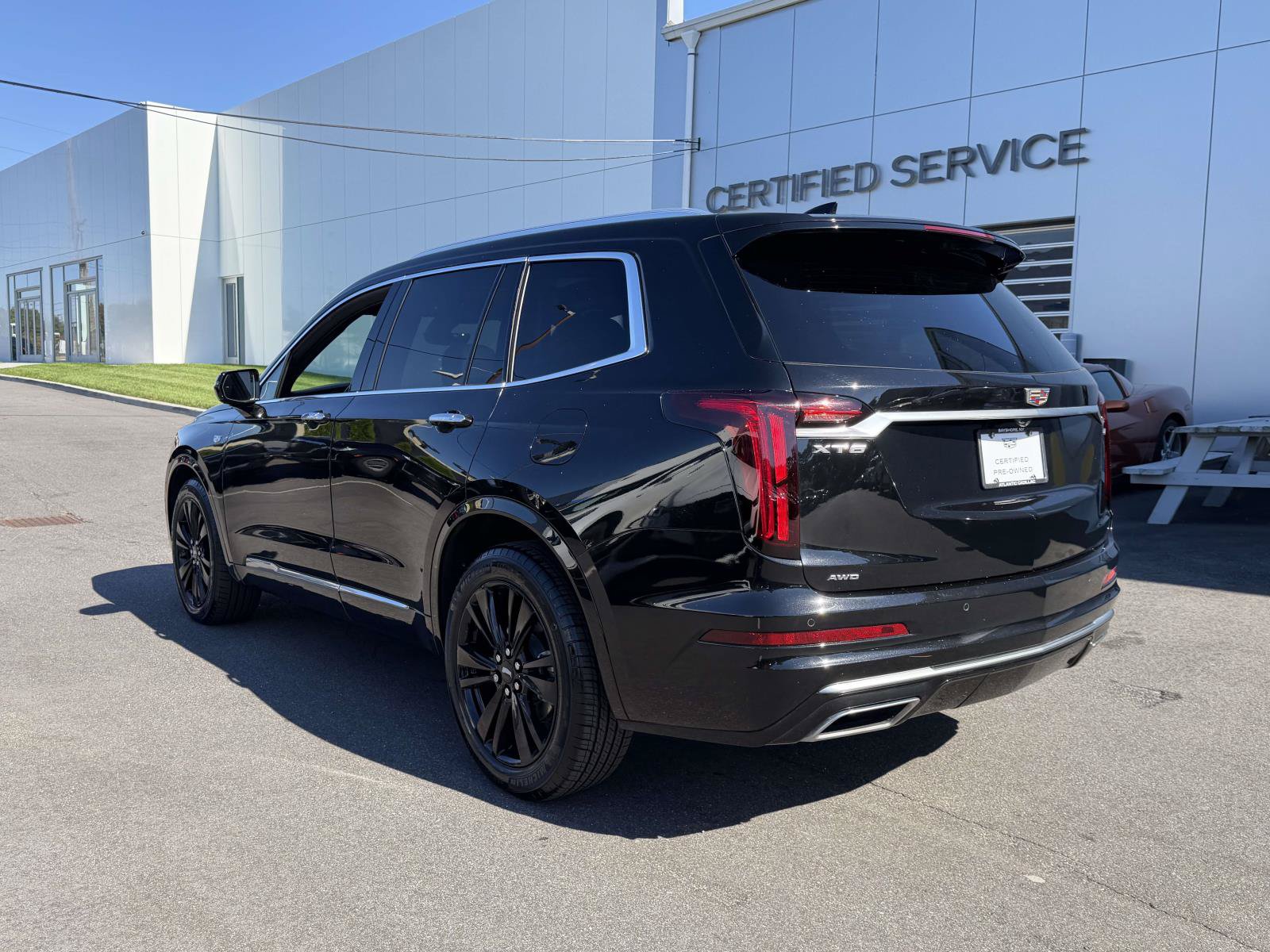 Certified 2024 Cadillac XT6 Premium Luxury w/ Technology Package AWD/4WD image 4
