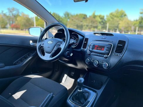 Used 2018 Kia Forte LX FWD image 18