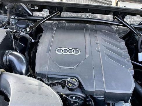 Used 2022 Audi Q5 2.0T Prestige w/ Prestige Package image 34