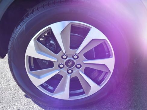 Used 2024 Ford Escape Platinum AWD/4WD image 46