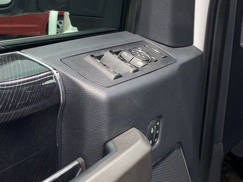 Used 2022 Ford F450 Platinum w/ FX4 Off-Road Package image 12