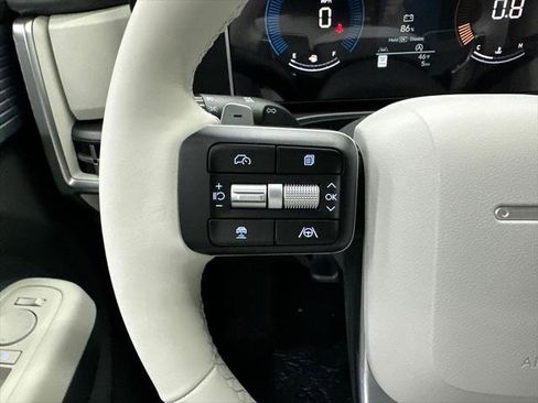 New 2026 Hyundai Santa Fe SE FWD image 25