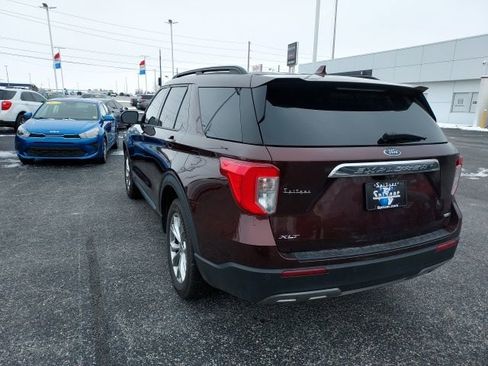 Used 2020 Ford Explorer XLT w/ Equipment Group 202A image 9