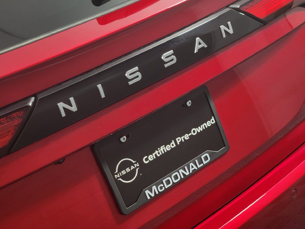 Used 2026 Nissan Rogue SL w/ Family Package AWD/4WD image 9