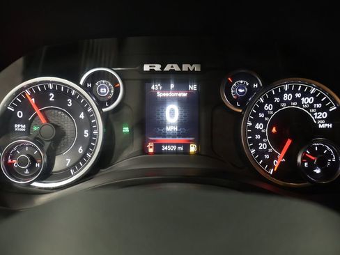 Used 2021 RAM 1500 Big Horn image 37